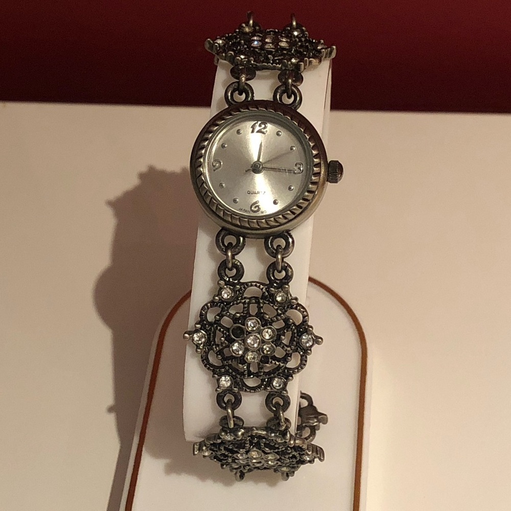 3/$20 Women’s watch